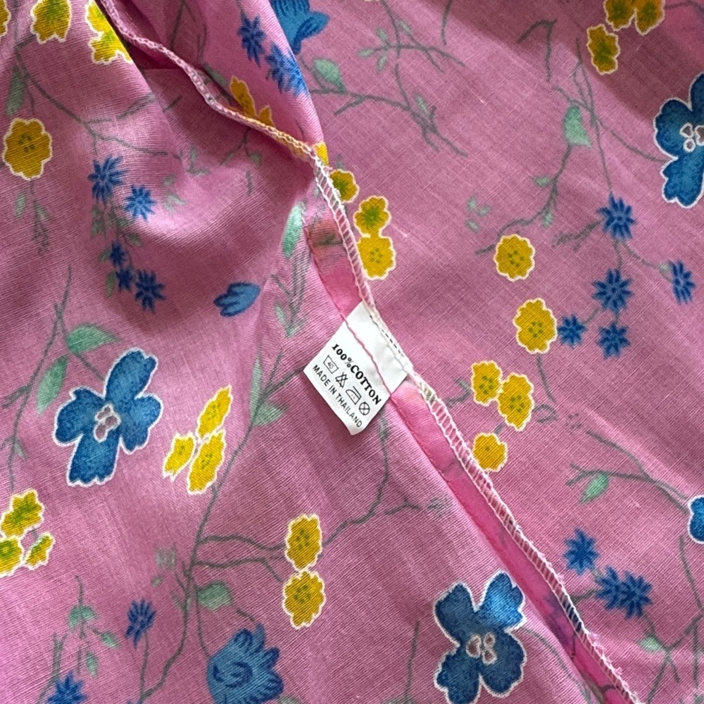 NWT Vibrant Pink Floral Cotton Blouse – Size Large - Picture 4 of 6